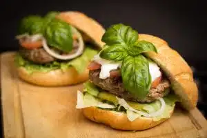 Albahaca en Hamburguesa a baja temperatura